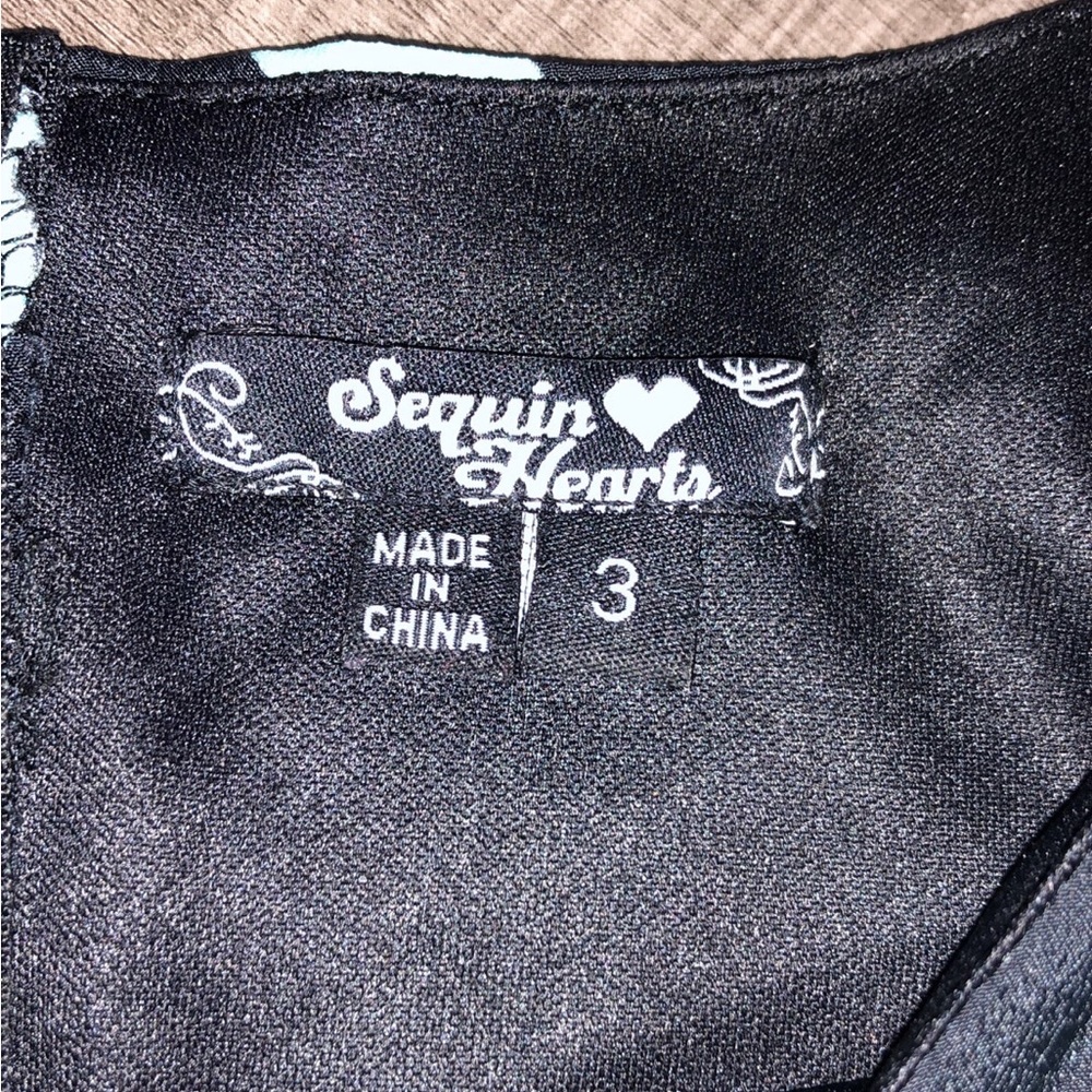 Dress - Picture 2 of 2